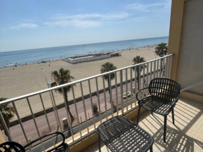 Appartement T2 avec balcon, face mer, tout confort - FR-1-732-57